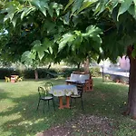 Casa Di Adele Con Giardino Privato A 150 Mt Dal Mare