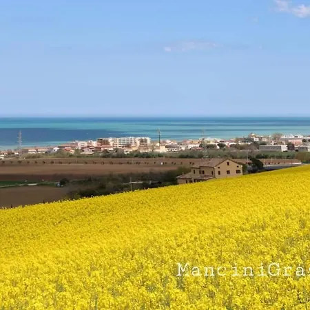 Holiday home Casa Di Adele Con Giardino Privato A 150 Mt Dal Mare