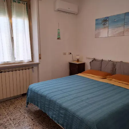 Casa Di Adele Con Giardino Privato A 150 Mt Dal Mare Holiday home