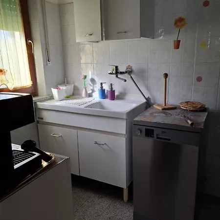 Casa Di Adele Con Giardino Privato A 150 Mt Dal Mare